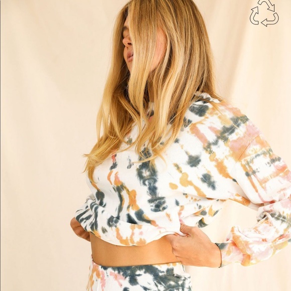 Dippin’ Daisy’s Scenic Route Sweater - Picture 1 of 5